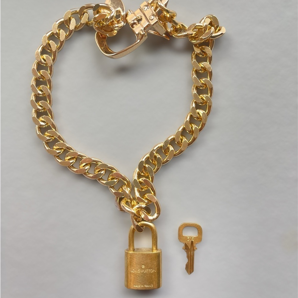 Authentic Louis Vuitton Padlock and Key with chain - #316